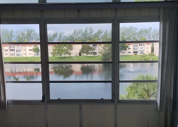 1 Bedroom In Sunrise , Monthly